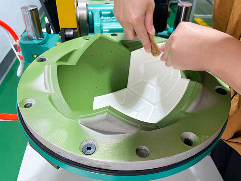 دارای اتصال حرارتی